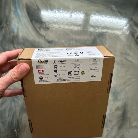 Cadillac GM Bluetooth Headphones - Picture 6 of 6